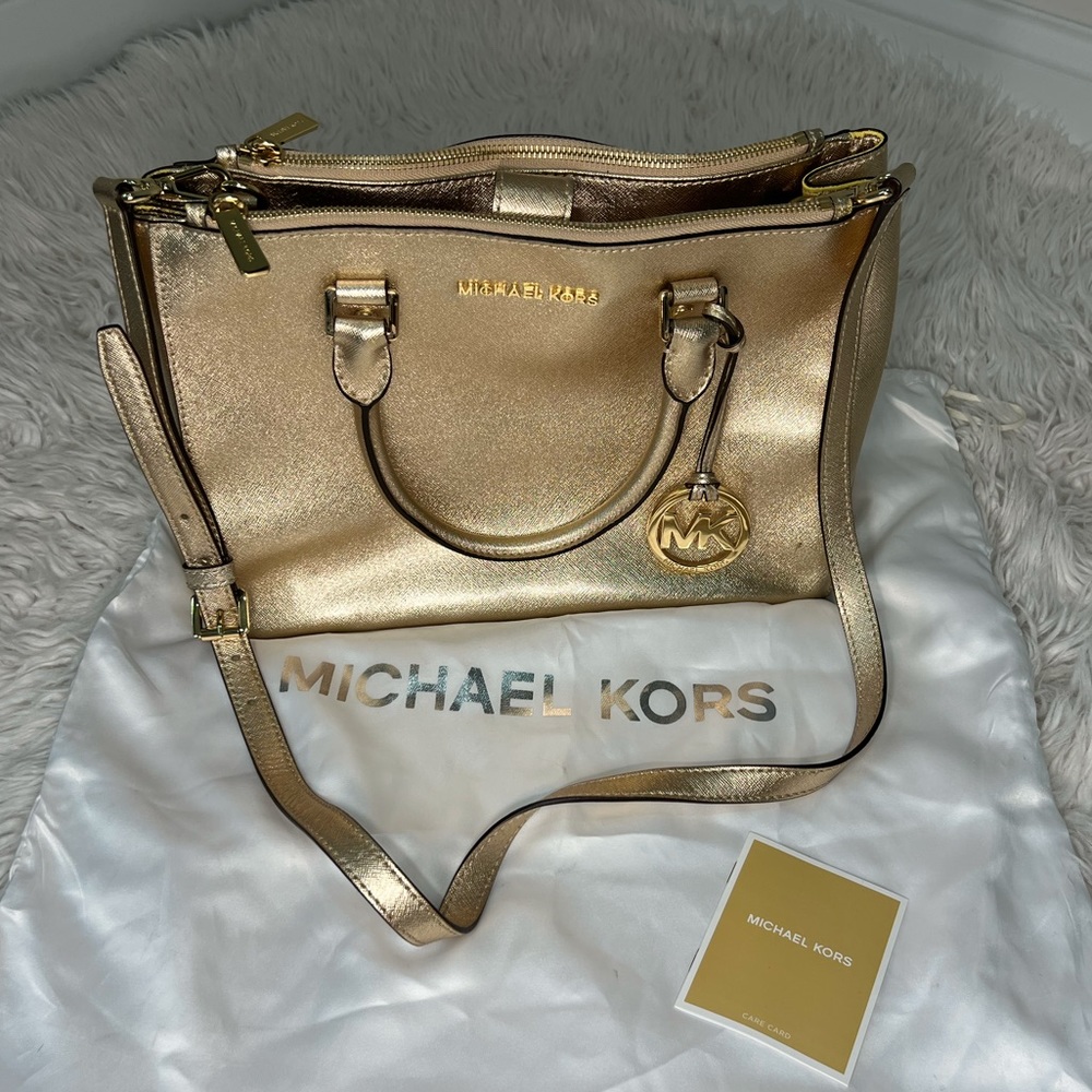 Michael Kors - SUTTON. Pale Gold Medium Leather Satchel